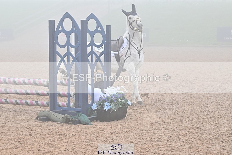 240506A-091549-08004 - Cls 1 Pony Intro 70cm