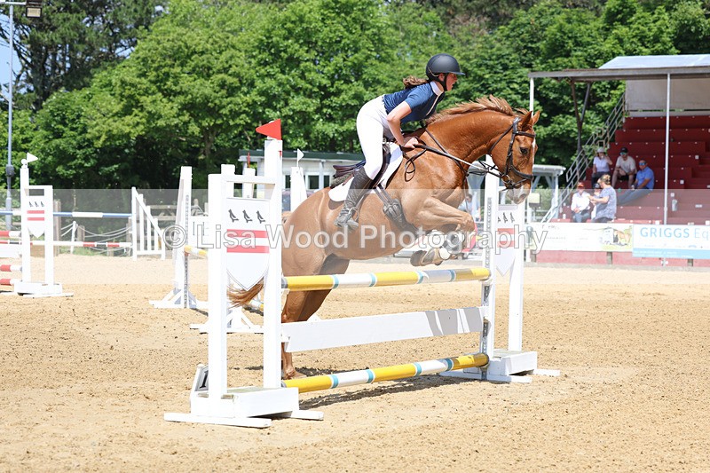 3E7A0045 - Class 9: Senior BN/90cm open