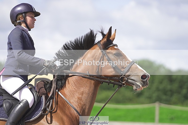 230806A-113326-01617 - Cls 13 Snr Newcomers & 1.10m Open