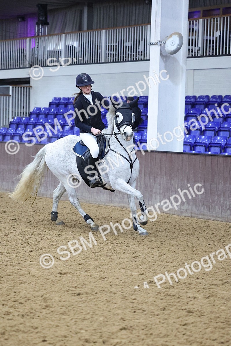 SBM_003391 - Class 11 - Blue Chip Pony Newcomers - 1.00m Open