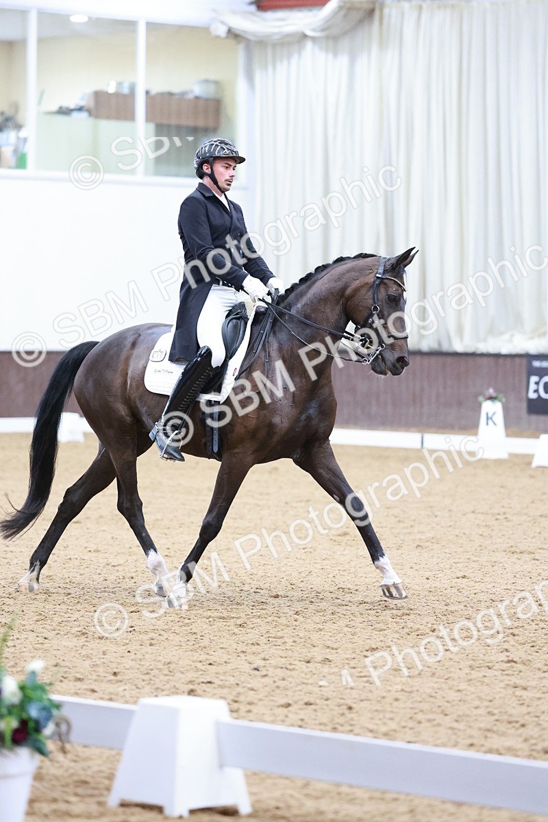 SBM_016635 - Class 5 - FEI INT II - 17.24-18.20