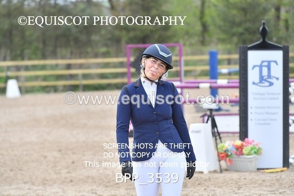 BPP_3539 - CLASS 18 SUN Senior Newcomers/ 1.10m Open