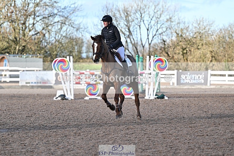 251203-132140-00685 - Cls 4 Newcomers and 1.10m Open