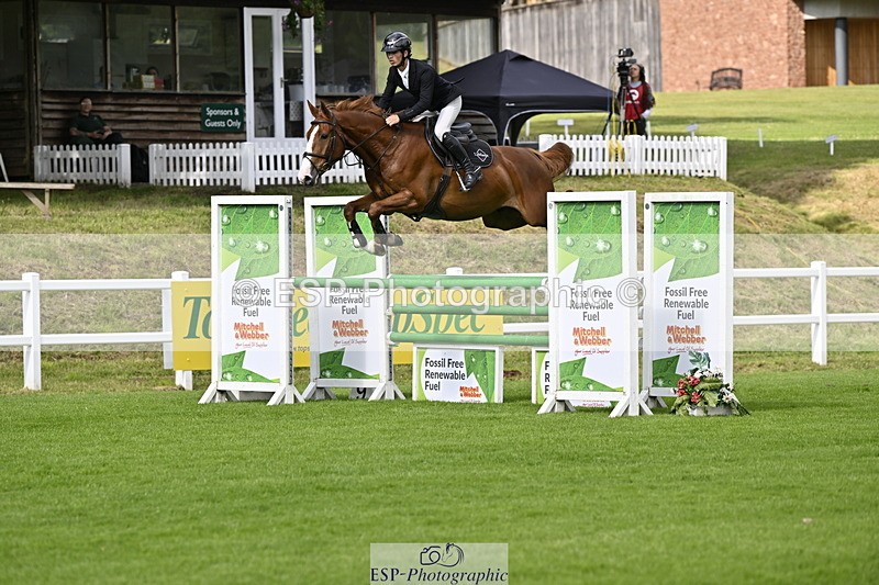 250613A-093625-00040 - Cls 1 Snr Newcomers and 1.10m Open