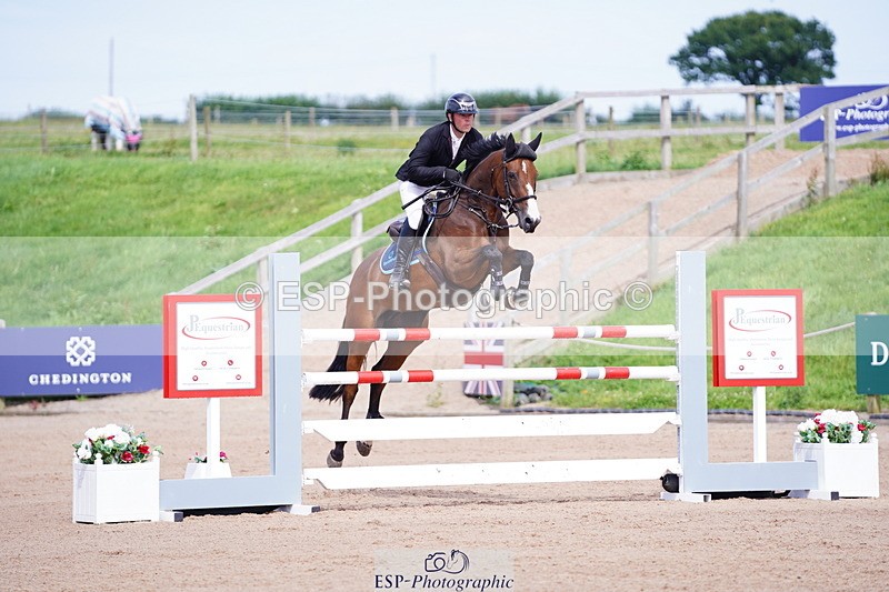 240803A-151122-08817 - Cls 32 National 1.30m Open