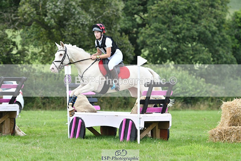 240804-162608-17391 - 614-Jessica_Lee-TULLY_FLOWER