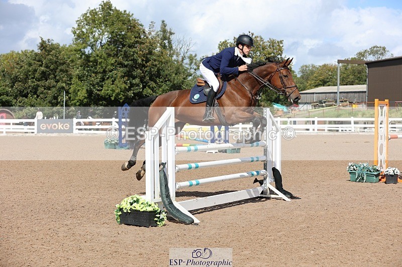 250913-141206-07289 - Cls 25 1.05m Amateur Quali