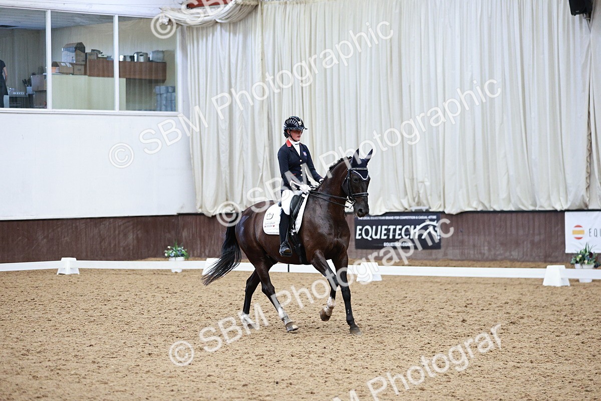 SBM_006396 - Class 16 - Advanced Medium 5 - 16.02-17.22