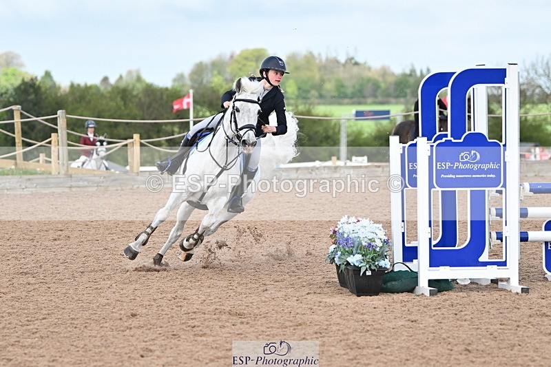 240506A-110852-08424 - Cls 3  Pony Discovery & 90cm Open