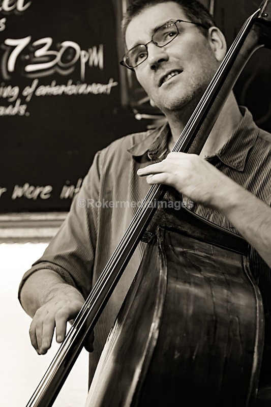  - Roger Beaujolais Italian Trio