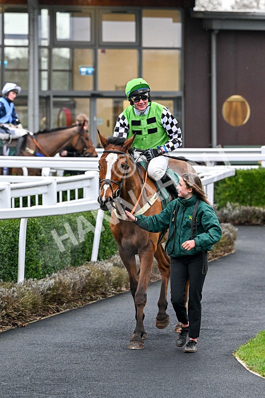 210126-Race 1-Ladronne-3342 - Race 1