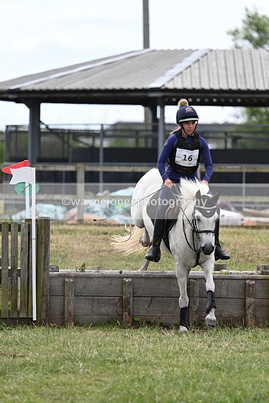 WJ7_5157 - 60cm XC Time 10:17 to 10:49