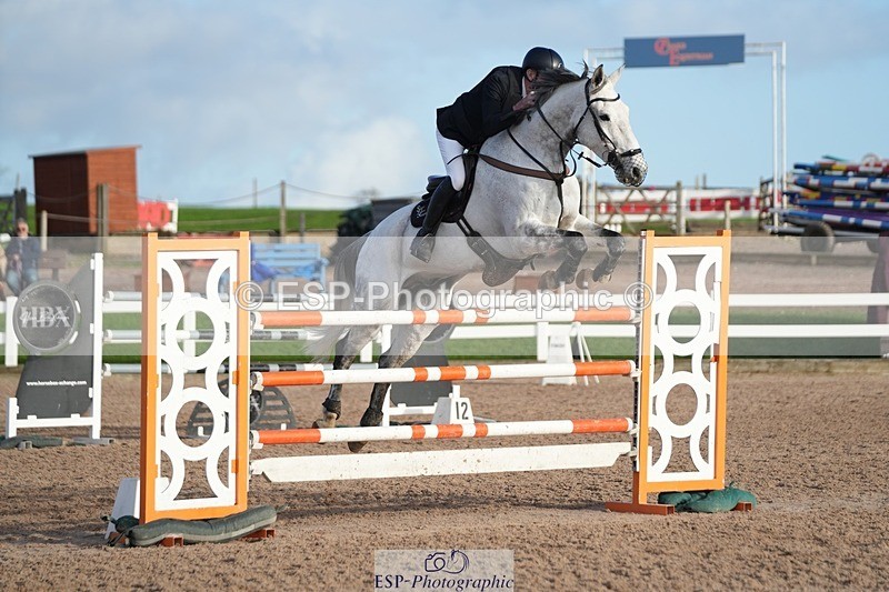 251108-143027-02863 - Cls 16 Snr 1.30m and 1.40m