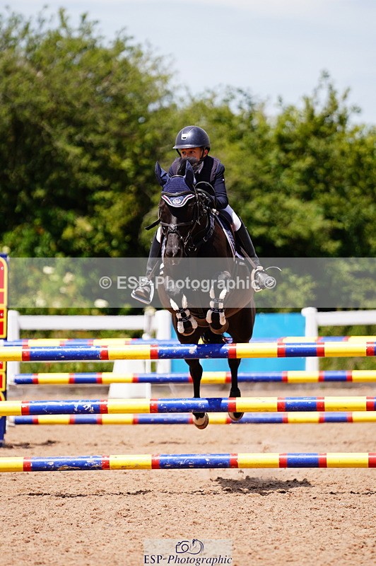 240629A-123410-05379 - Cls 18 Newcomers and 1m Open