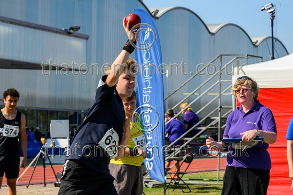 Age25SAT-917723 - Field Male