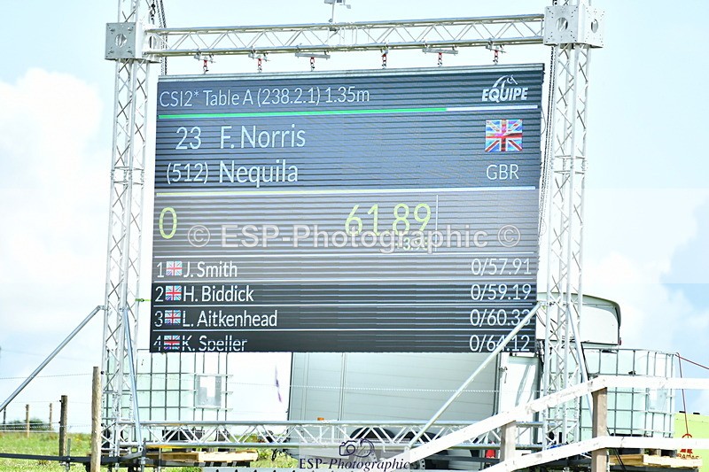 230720A-111231-02107 - Cls 5, 2 Star Medium 1.35m