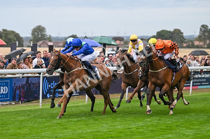 300825-Race 7-Urban Sprawl-2146 - Race 7