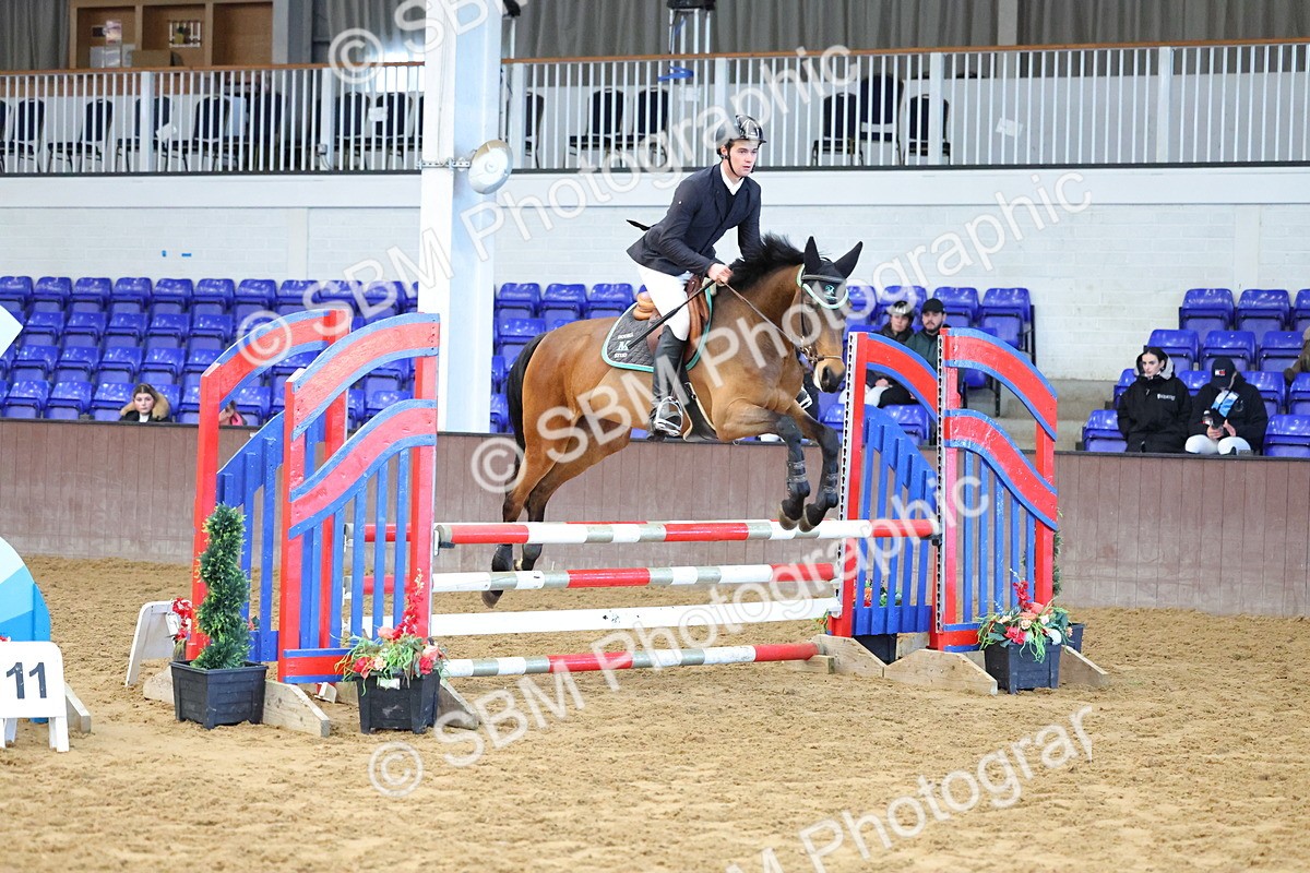 SBM_005490 - Class 22 - Bliss of London Novice Winter Championship Qualifier 90cm