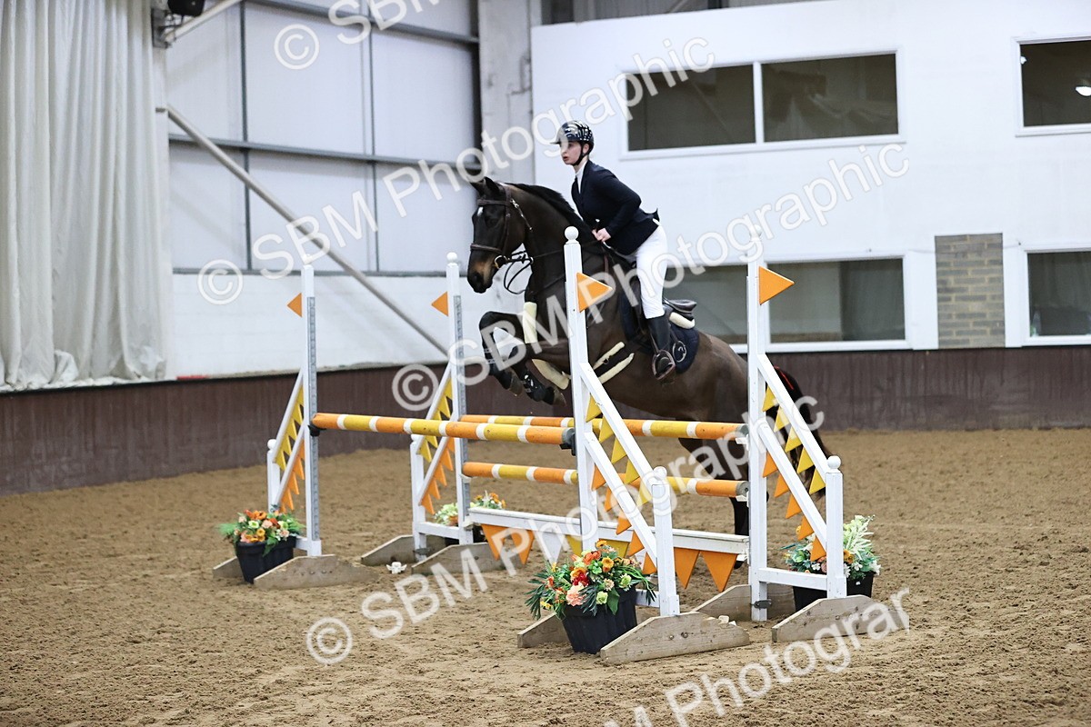 SBM_006039 - Class 16 - Senior Newcomers - 1.10m Open