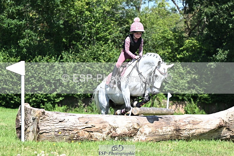 240729B-144004-02829 - Abbie's Group XC