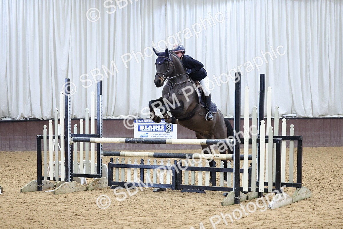 SBM_002090 - Class 4 - Blue Chip Pony Newcomers - 1.00m