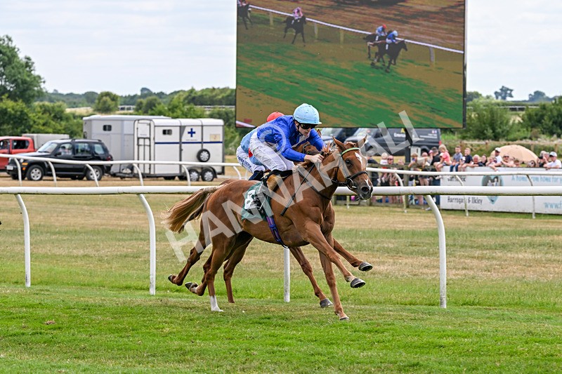 220726-Race 1-Missouri Waltz-8753 - Race 1 14.07pm Download The Raceday Ready App Restricted Maiden Stakes