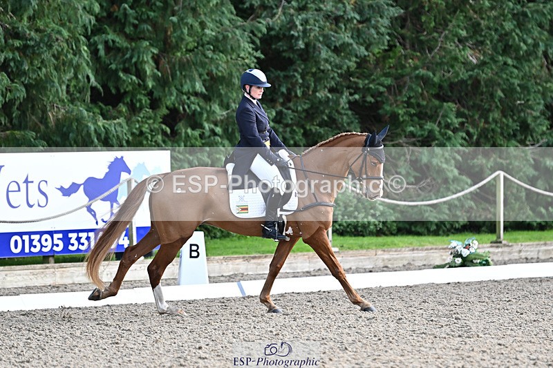 241023-154937-00780 - 010-Julia.Norman-SCOTCH.ON.THE.ROCK'Z