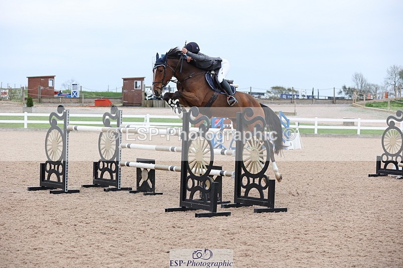 241101A-152911-02998 - FRI Cls 7 Blue Chip Grade B&C Jump Off