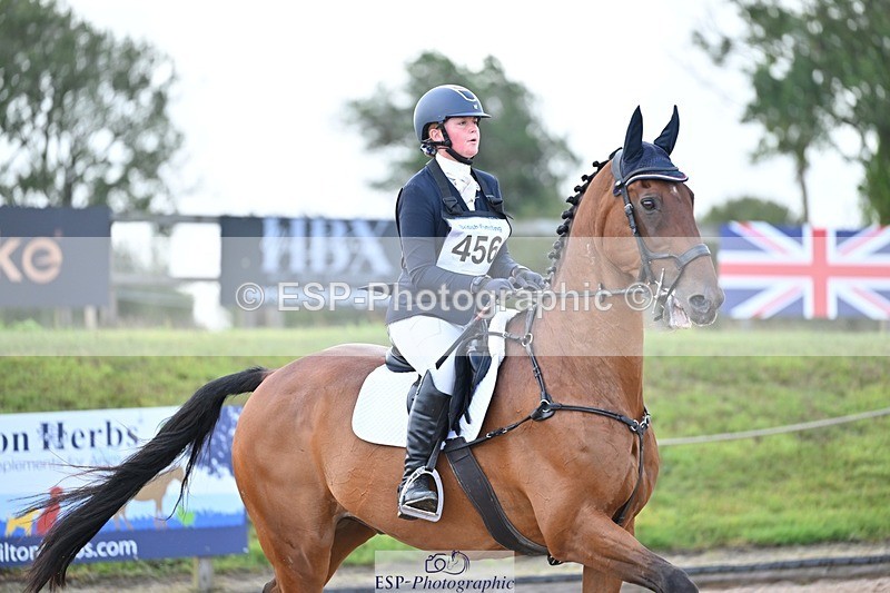 250831-094538-05171 - J-456-Ella.Otto