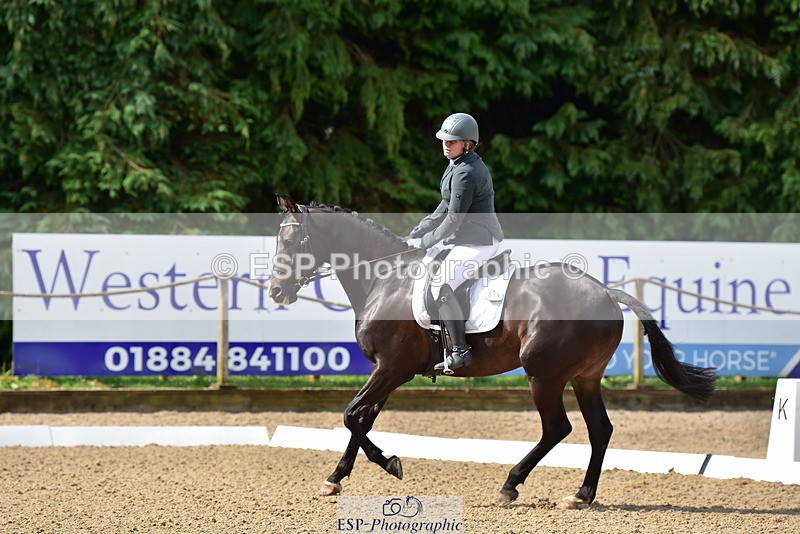 250719A-100352-03497 - 019-Bryony.Lovell-Williams-Broadtown.Man.In.The.Mirror