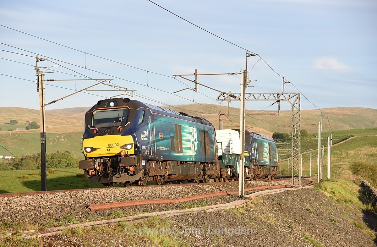 JL - 28.5.20 68002 & 68004 6C46 Sellefild - Carlisle, Greenholme - West Coast Main Line (north to south)