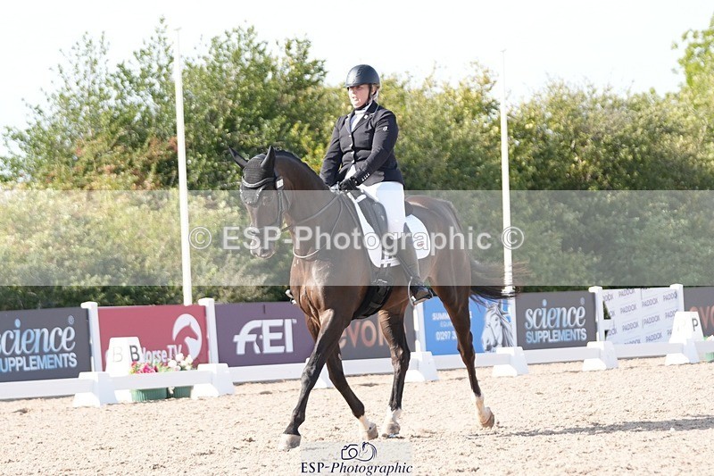 250906-161500-04990 - 049-Laura.ColeGavin.10