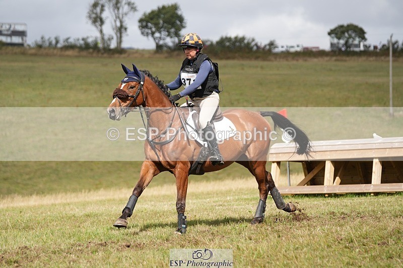 250831-122554-08987 - H-371-Kat.Raybould