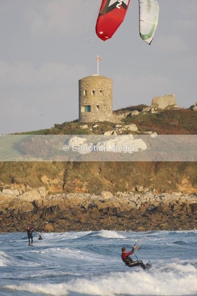 KS 230908-28 - Kite Surfing
