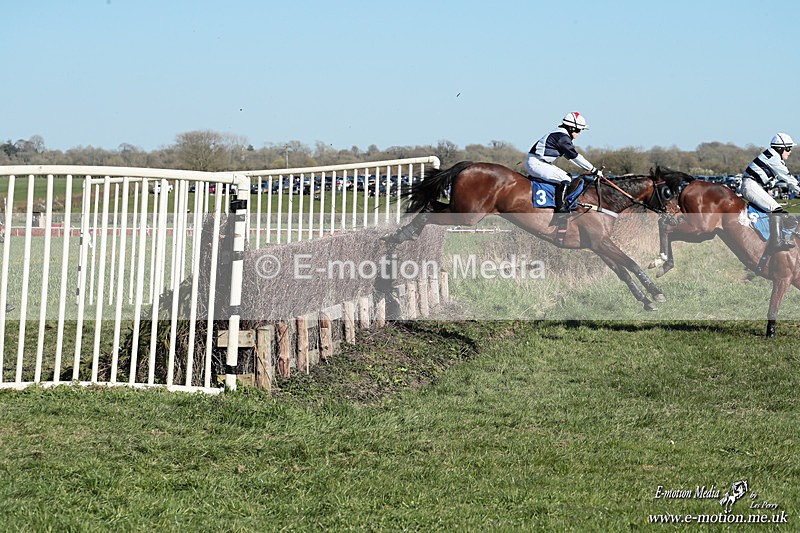 PtP 210326 526 - VWH Cirencester Races 21/03/26