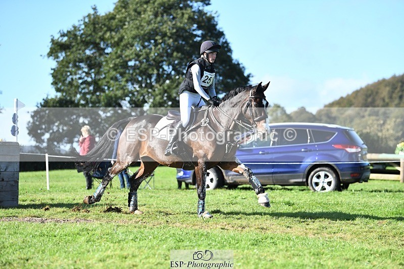 231022-112621-26219 - 251-JE.SUIS.MARVELOUS.WB-Emma.Collins-XC