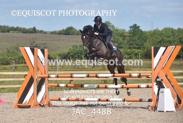 JAC_4488 - CLASS 6 Senior Newcomers/ 1.10m Open