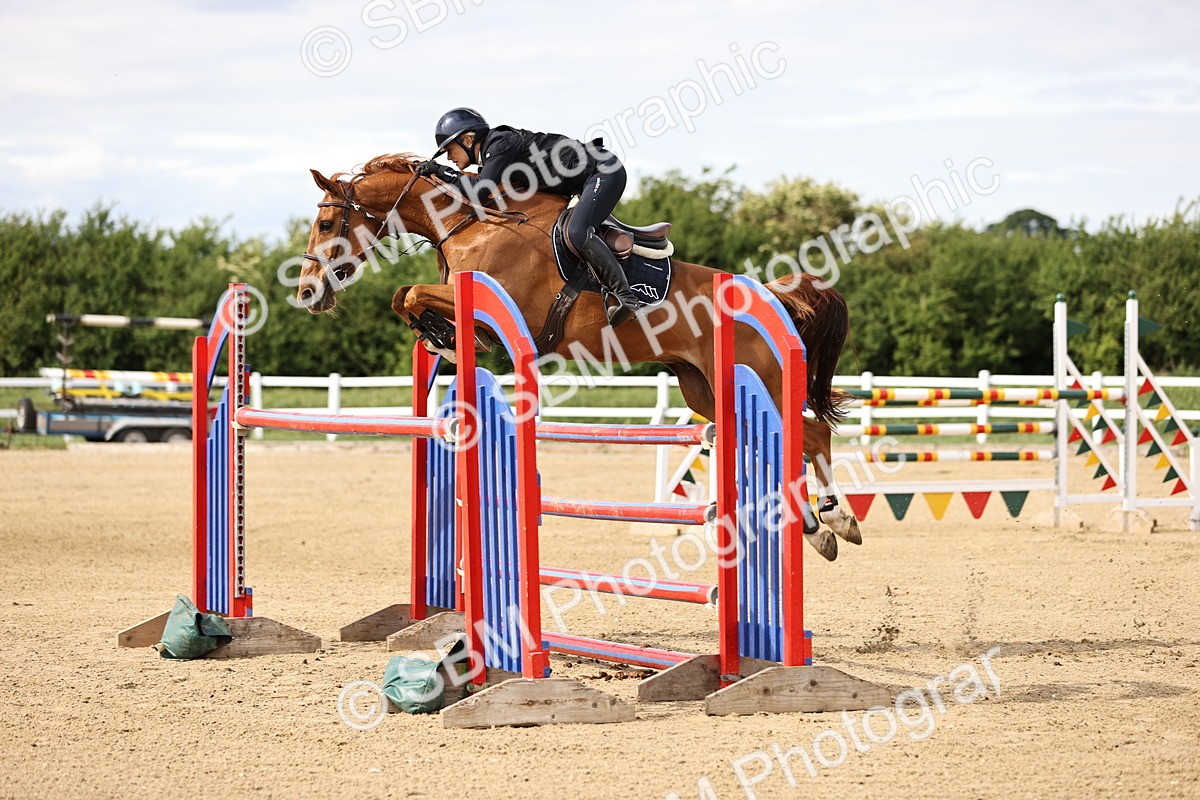 SBM_003548 - Class 13 - Senior Foxhunter - 1.20m