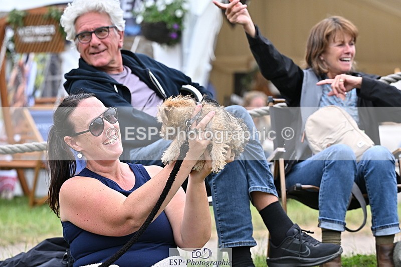 250524A-142500-12524 - Western Counties Crowds