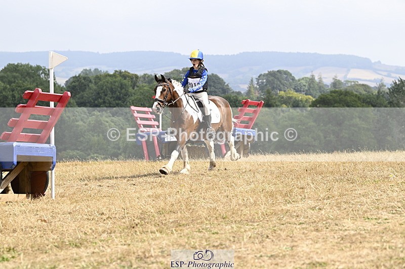 250824A-125249-36521 - 2010-Freya.Hallam-Deakin-Tommy