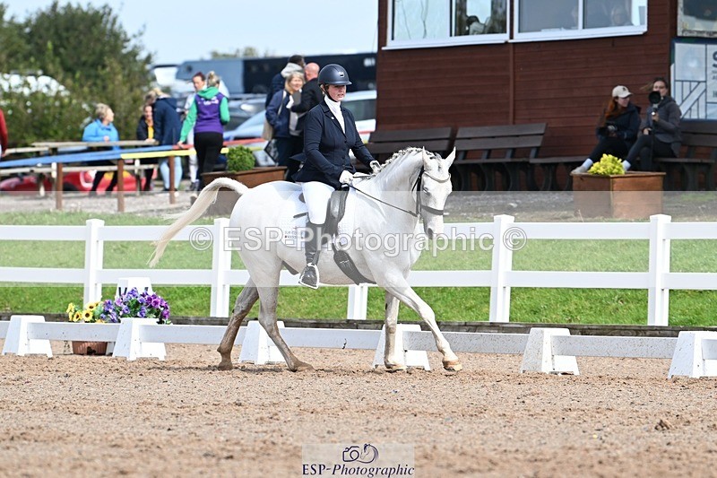 250907-132713-10144 - 065-Jessica.PerrySilver.Secret