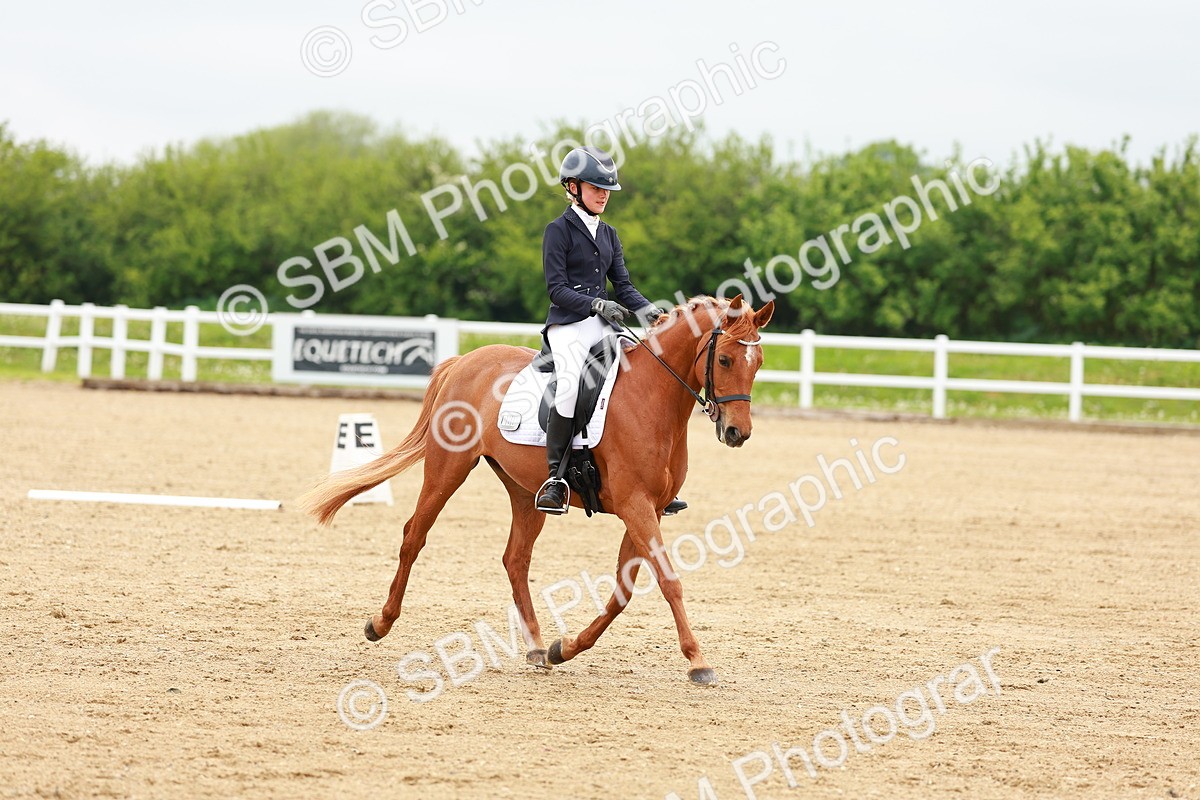 SBM_005206 - Class 16 - Novice 6