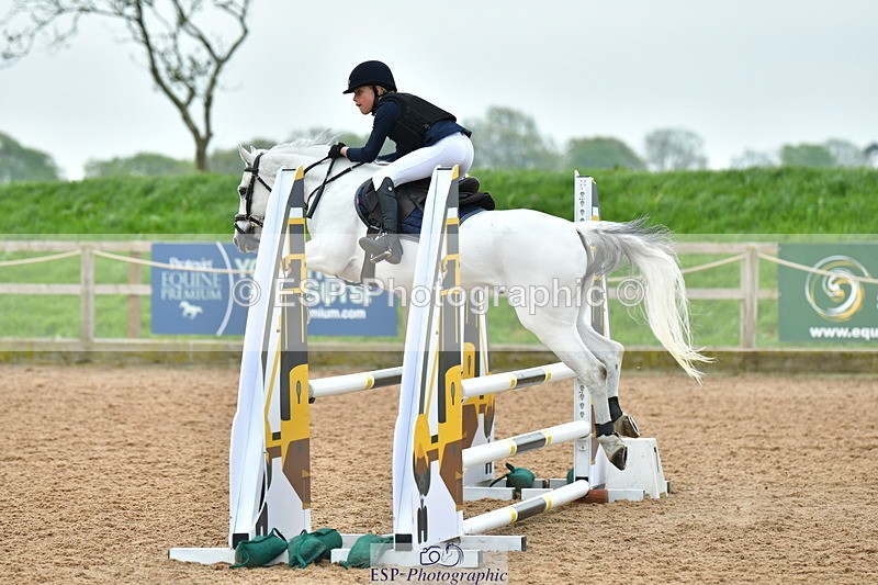 230513A-092956-00104 - Cls 11 Stepping Stones 128+138cm