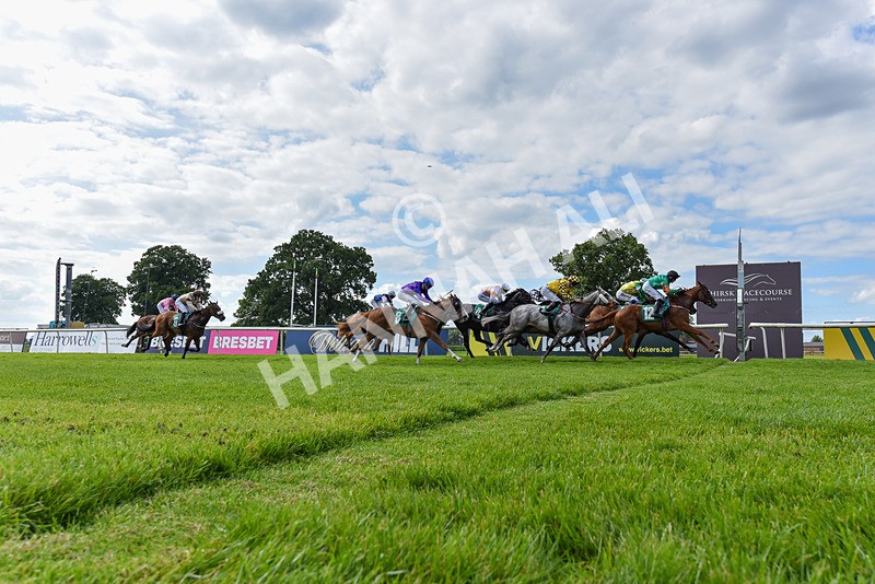 240624-Race 6-Profiteer-9039 - Race 6