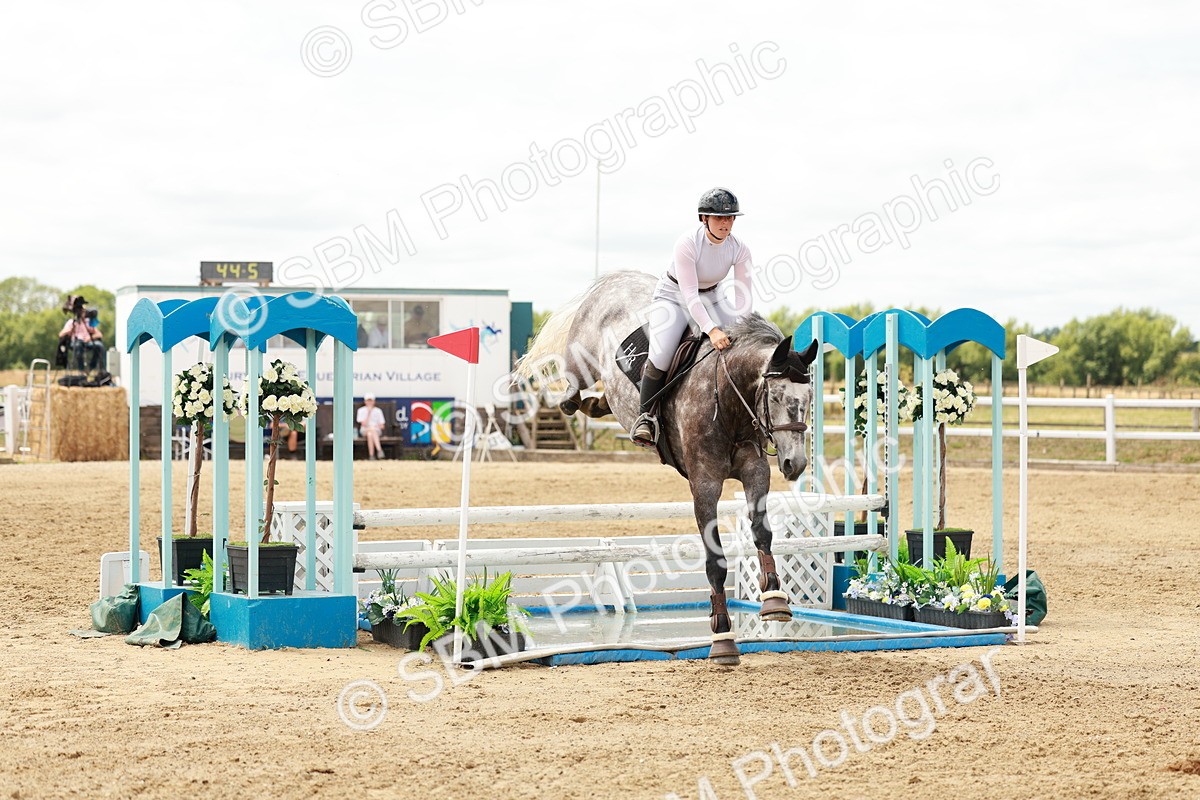 SBM_018906 - Class 21 - Senior Newcomers Championship 2d Rd