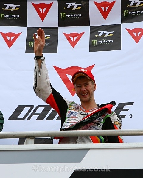  - Senior Race - TT 2010