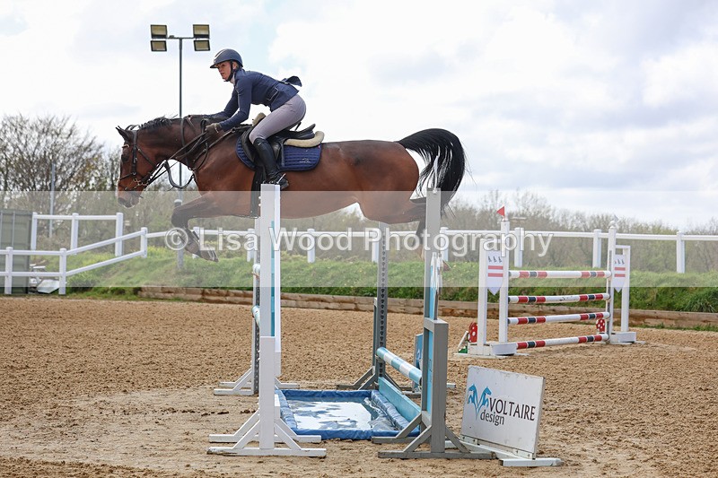 3E7A2145 - Class 8: Senior Foxhunter/1.20 open