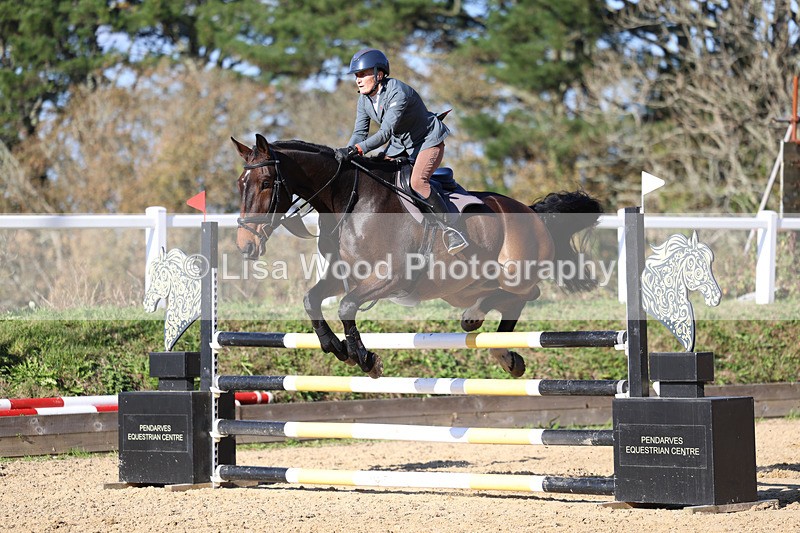 3E7A5620 - Class 7: Senior Newcomers/1.10m open