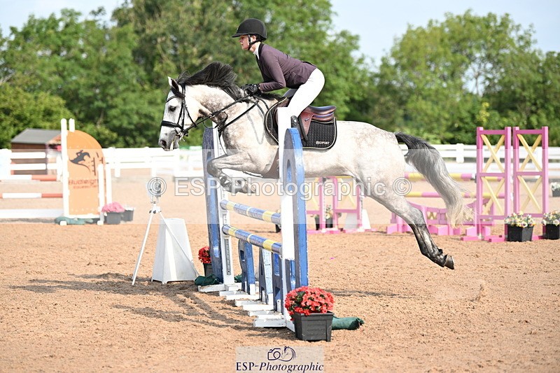 240802A-093125-03399 - Cls 21 A&B Brit Nov & 90cm Open