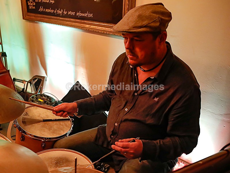 KC_070 - Kim Cypher Band